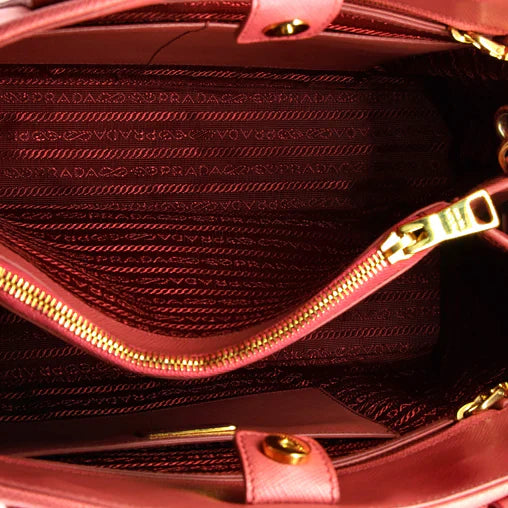 PRADA - Open Promenade Vernice Medium