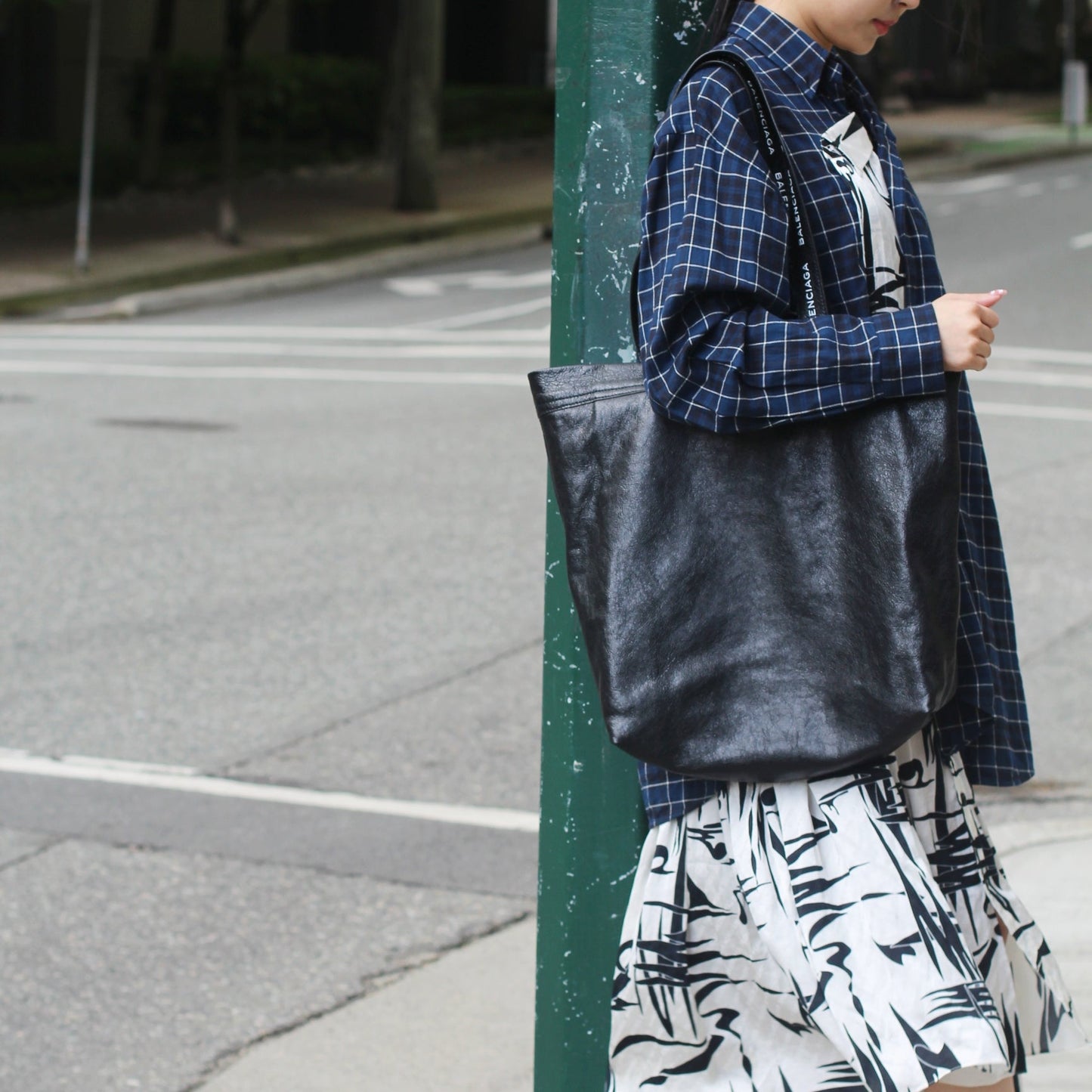 Balenciaga Agneau Logo Printed Carry Tote TWS