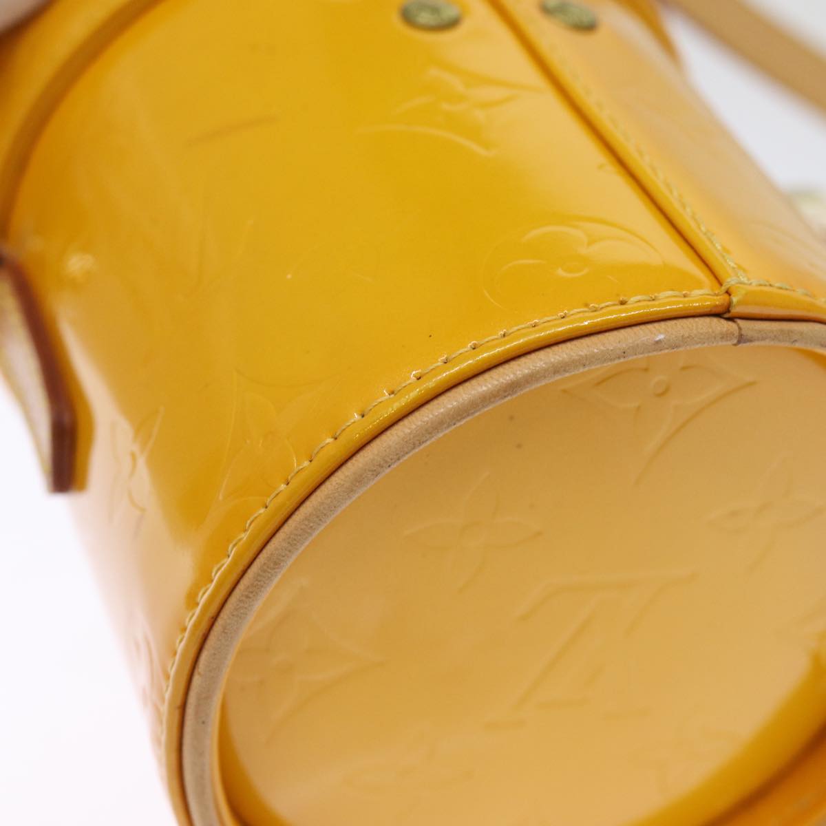 LOUIS VUITTON Monogram Vernis Astor Place Shoulder Bag Jaune M91100 bs14573
