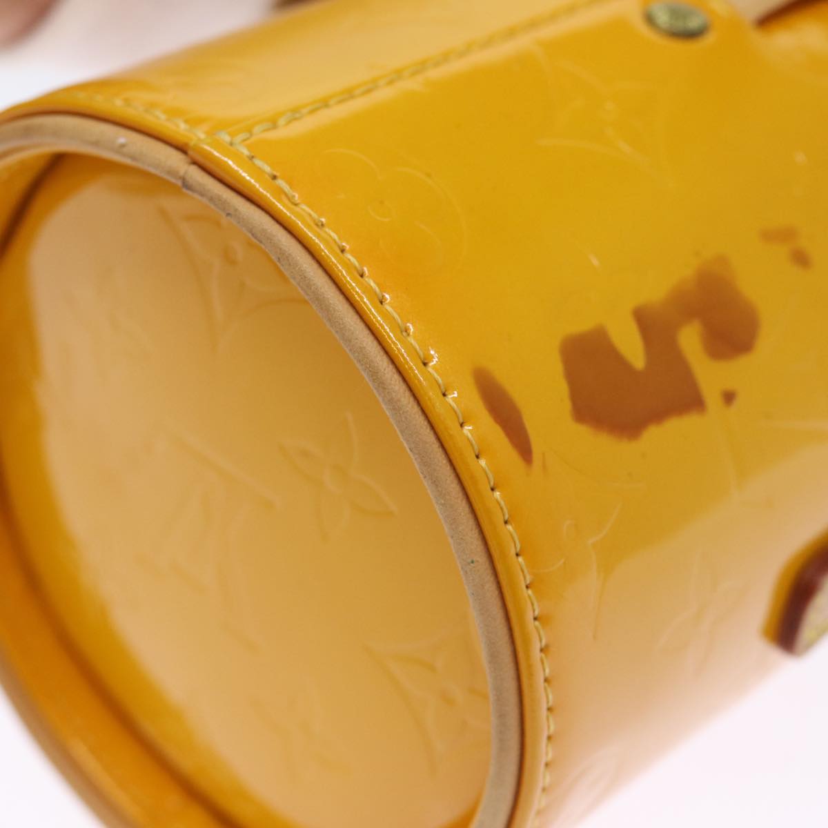 LOUIS VUITTON Monogram Vernis Astor Place Shoulder Bag Jaune M91100 bs14573