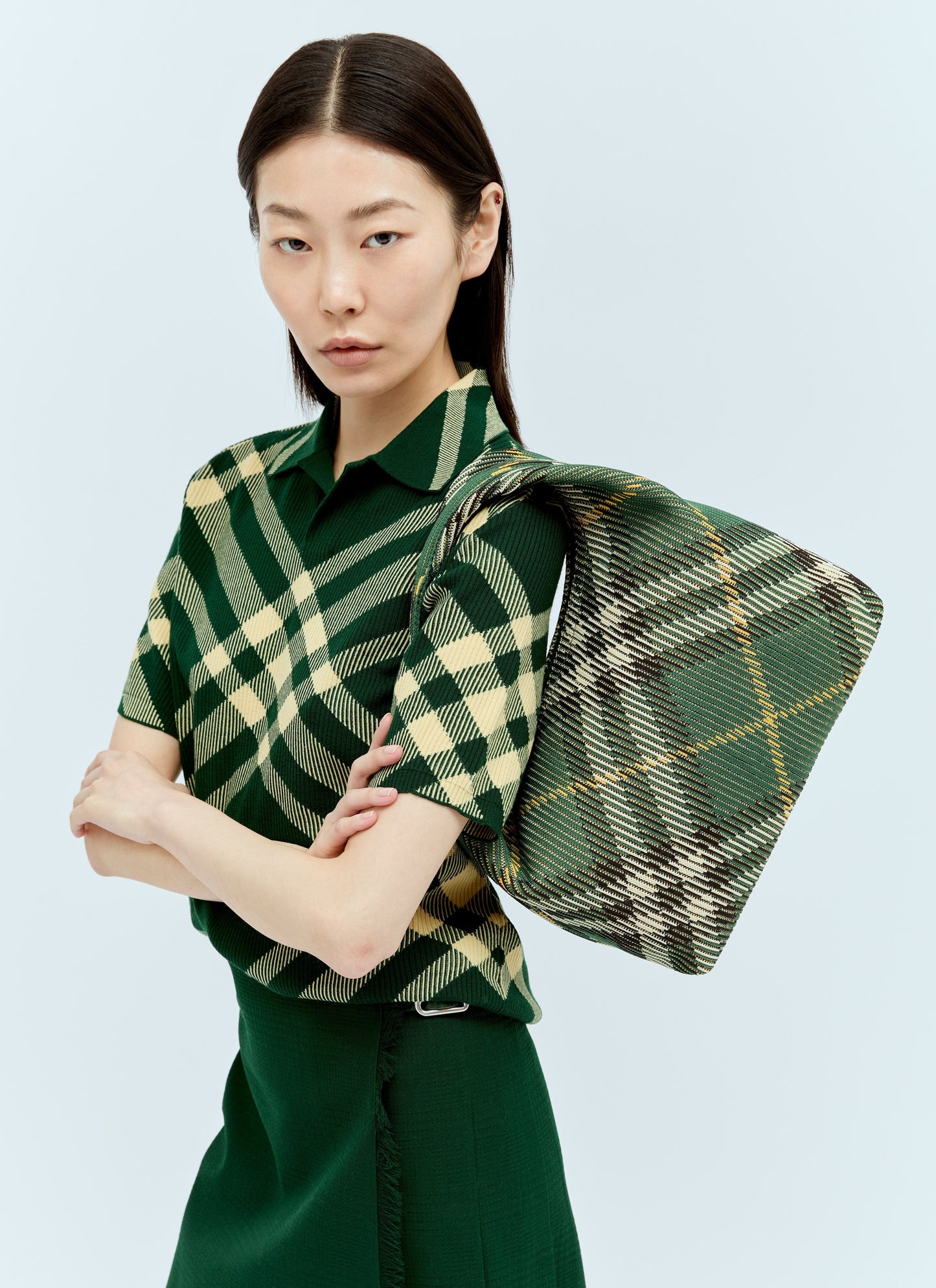 Burberry Women Medium Peg Duffle Handbag