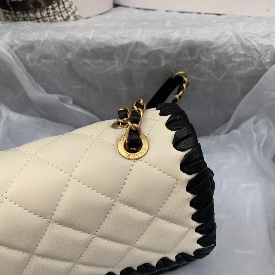 Chanel - Luxury Bag - CHL - 1051