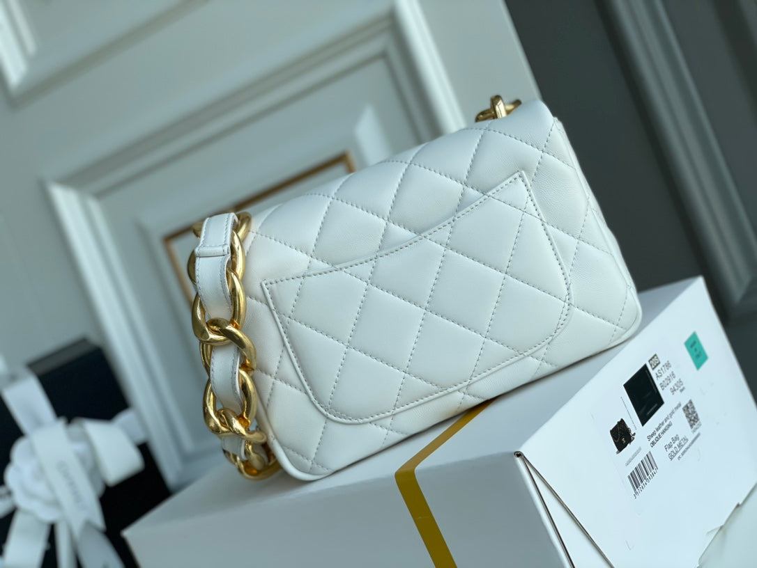 Chanel - Luxury Bag - CHL - 1135