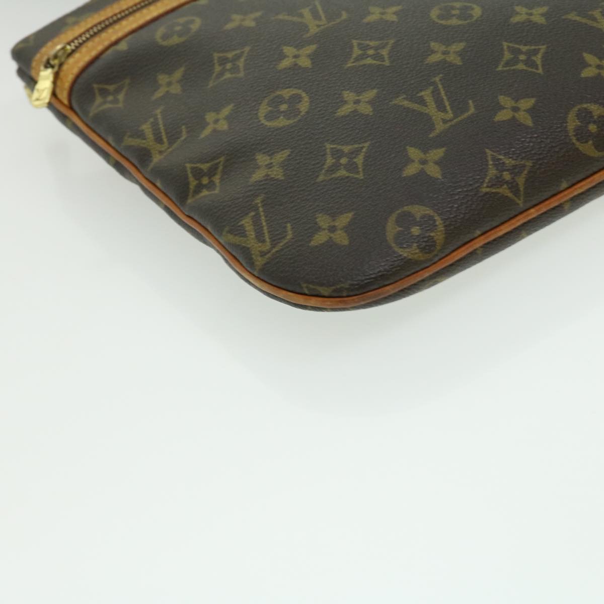 LOUIS VUITTON Monnogram Pochette Bosphore Shoulder Bag M40044 LV ki2194