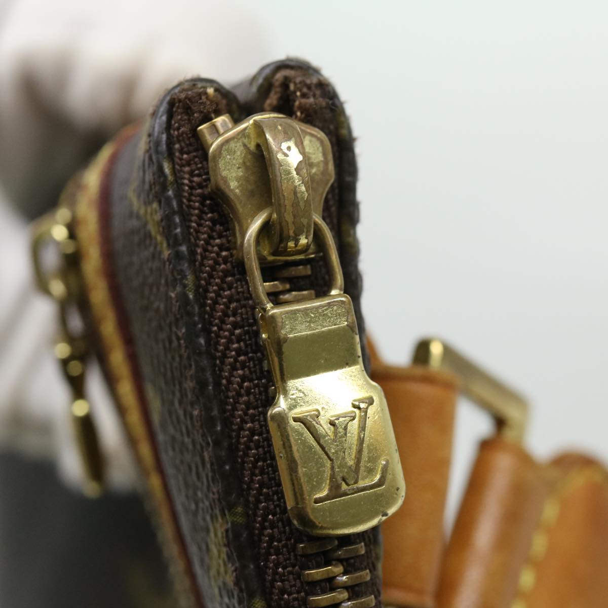 LOUIS VUITTON Monnogram Pochette Bosphore Shoulder Bag M40044 LV ki2194