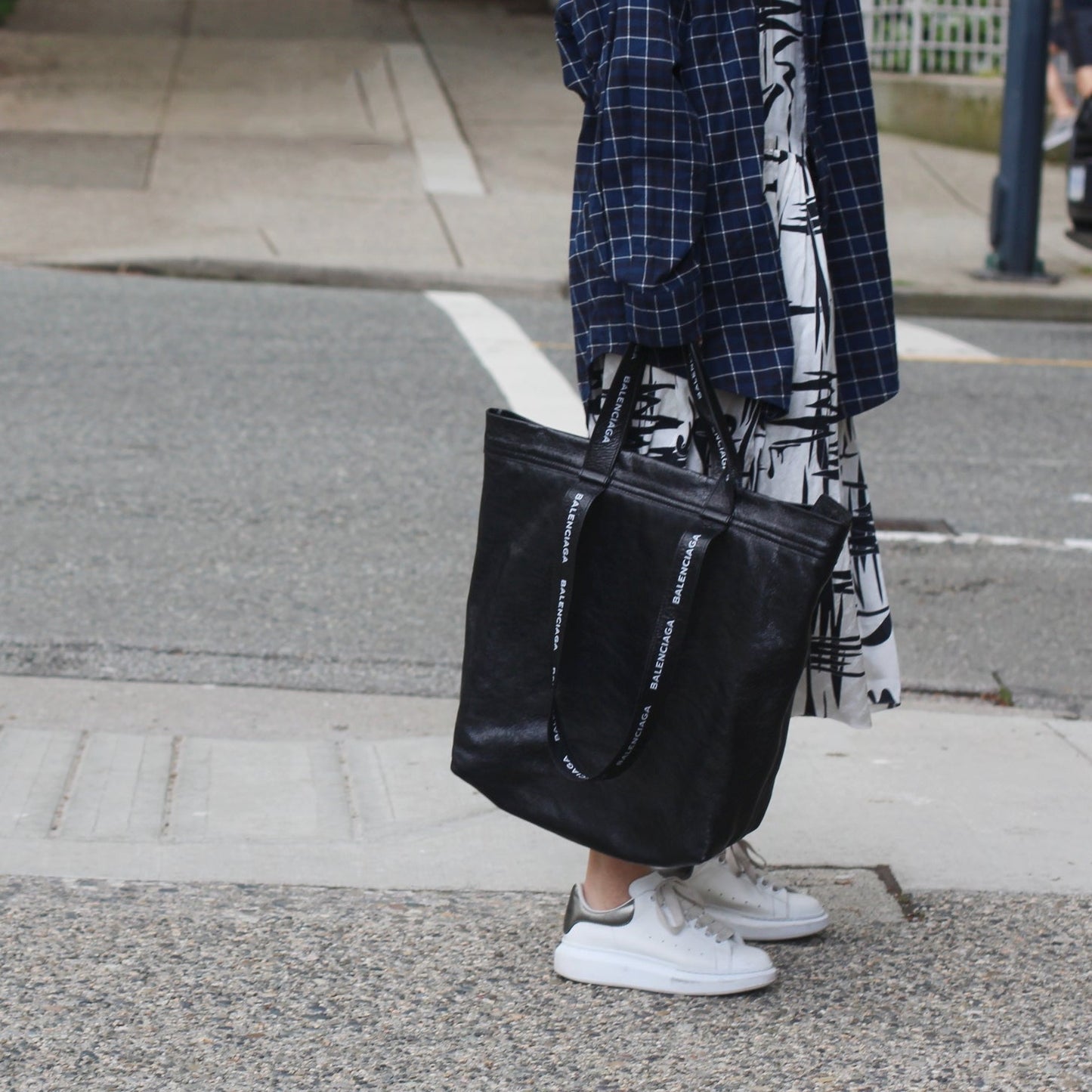 Balenciaga Agneau Logo Printed Carry Tote TWS