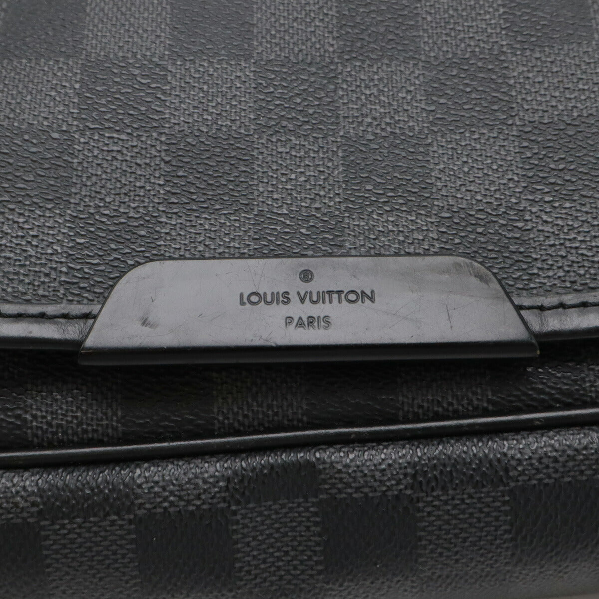 Louis Vuitton Damier Graphite Daniel MM Messenger Bag
