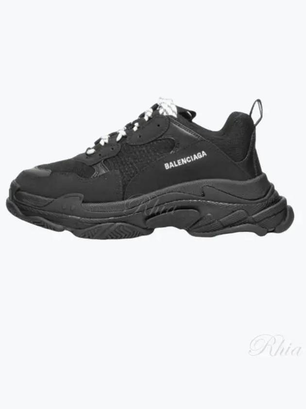 Balenciaga Triple S Low Top Sneakers Black