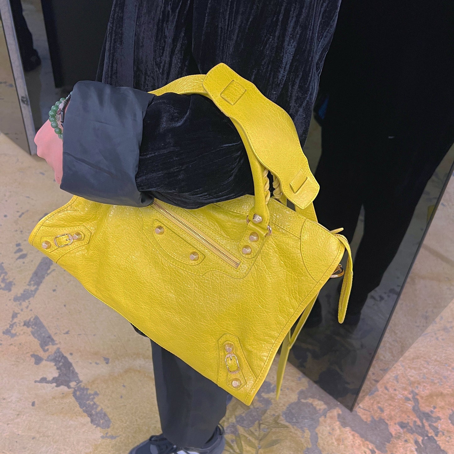 Balenciaga City Giant Bag Leather Medium