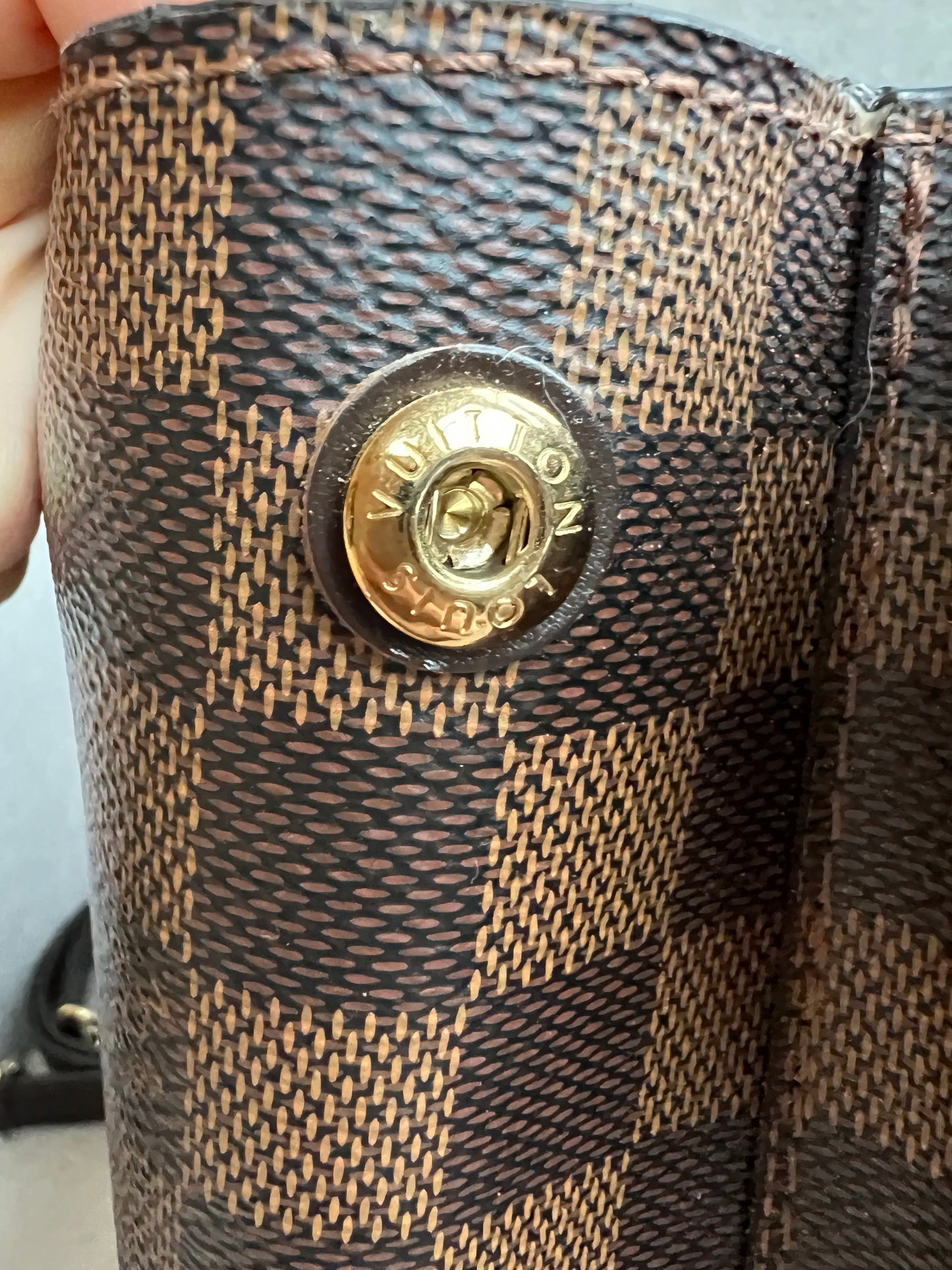 Louis Vuitton Kensington Tote Damier Ebene