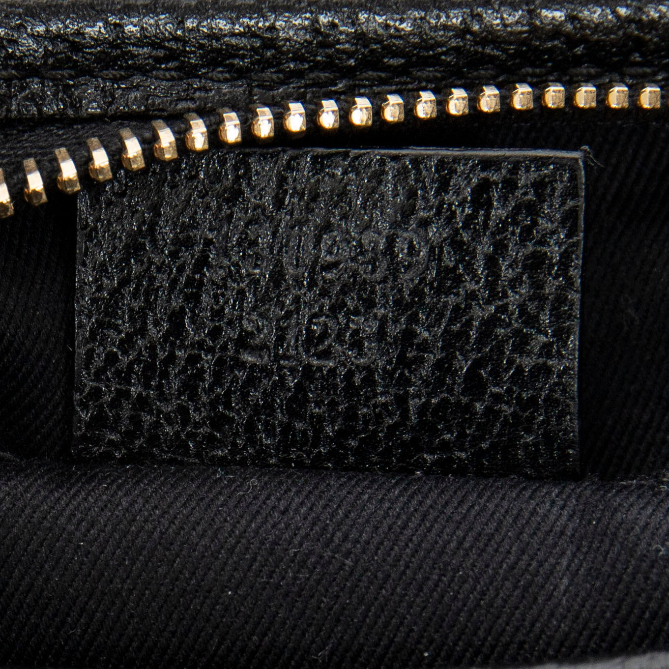 Abbey D-Ring Pochette