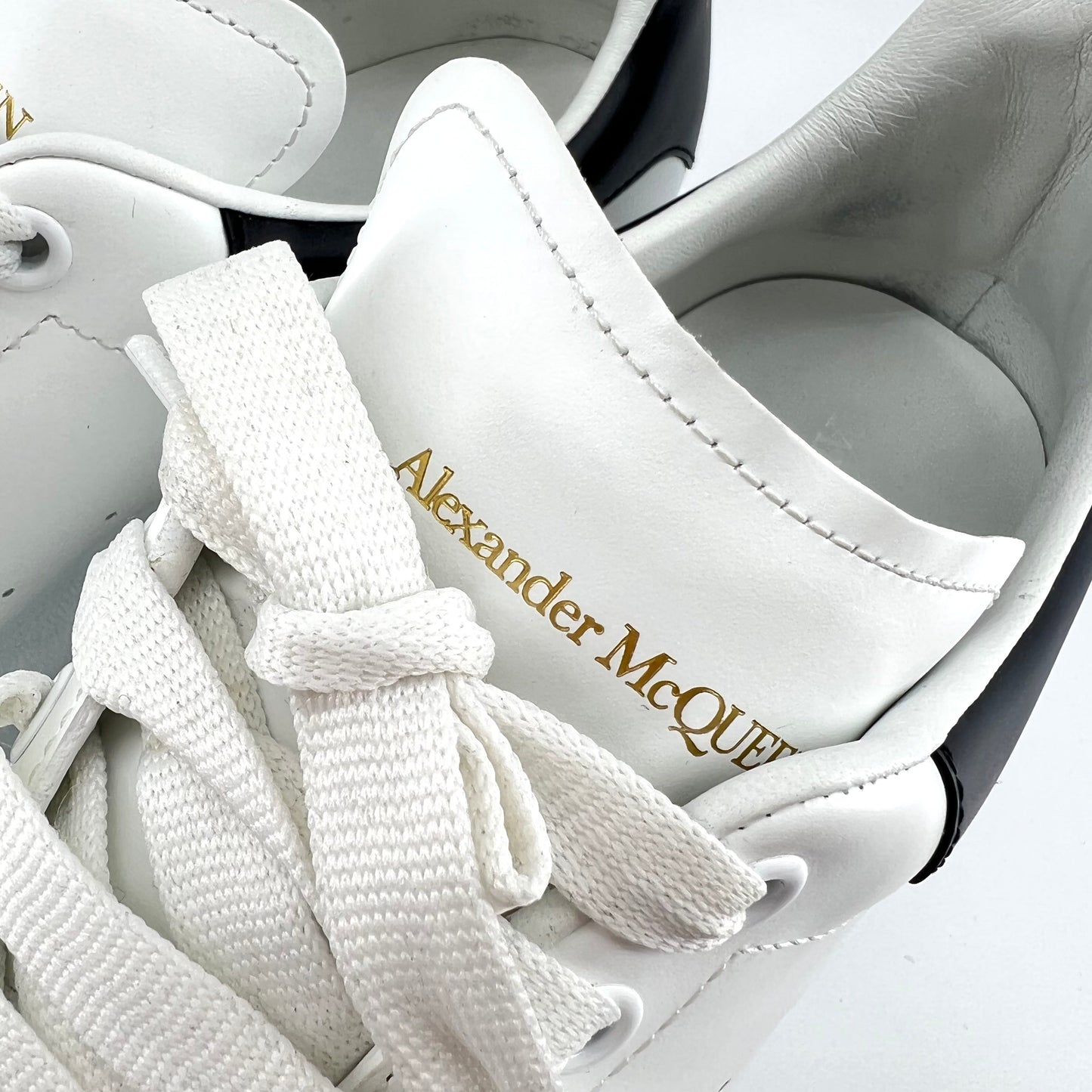 Alexander McQueen Larry sneaker