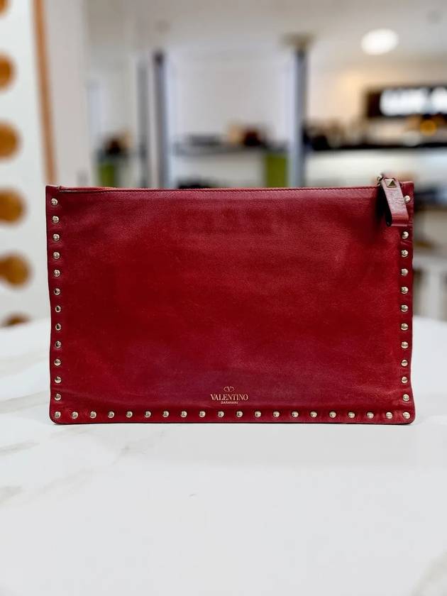 Louis Vuitton Valentino Rockstud Leather Clutch Bag Red MW0P0269BOL