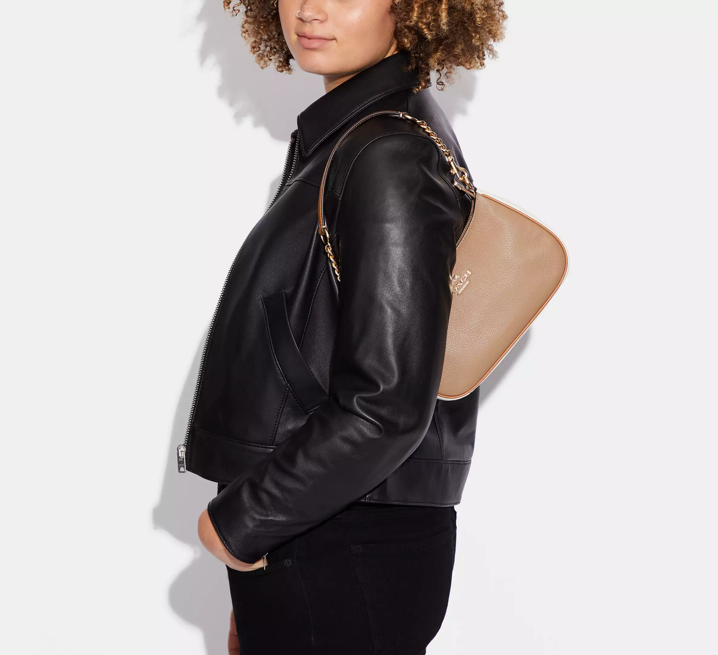 Coach Teri Shoulder Bag In Signature Canvas