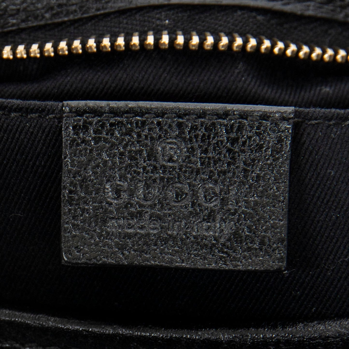 Abbey D-Ring Pochette