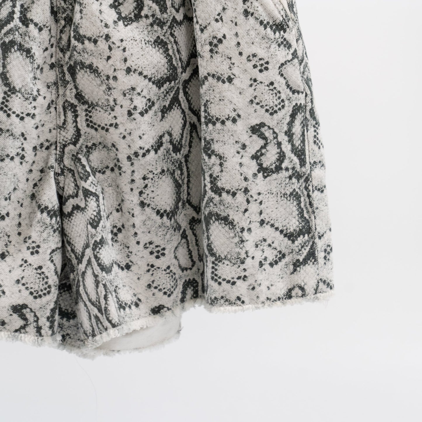 Alexander Wang Snake print shorts