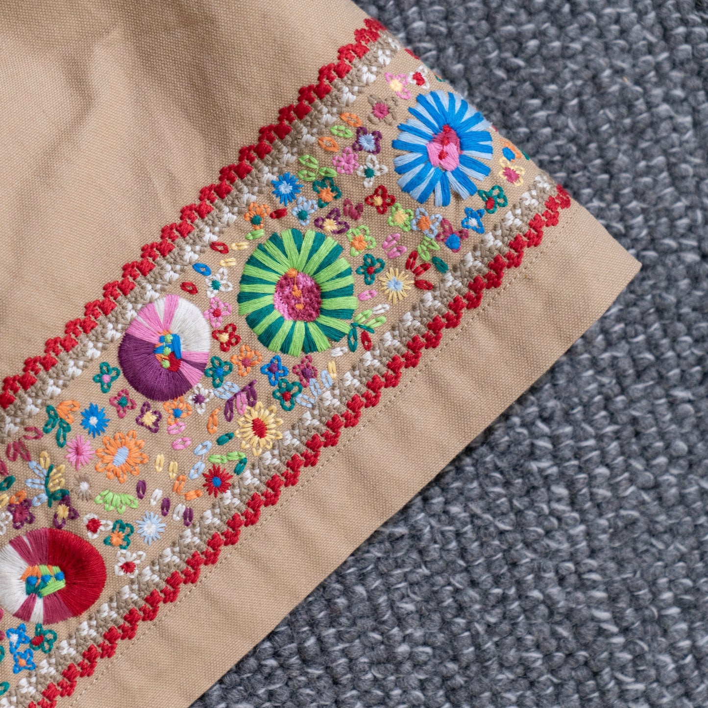 Red Valentino embroidery long coat TWS