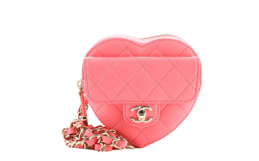 CHANEL - CC in love clutch heart