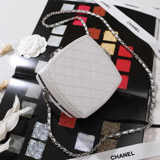 Chanel - Luxury Bag - CHL - 1059