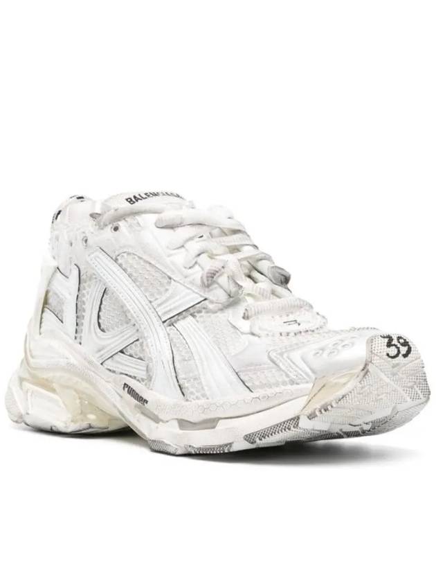 Balenciaga Runner Embroidered Logo Low Top Sneakers White