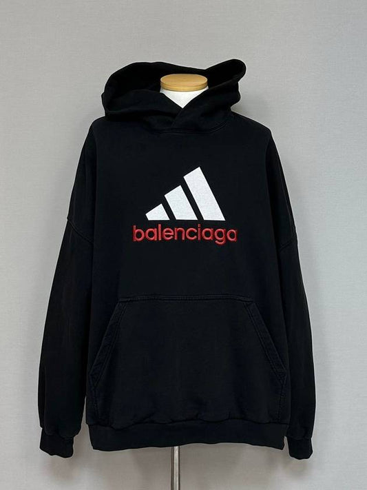Balenciaga x Adidas Mountain Hoodie 115