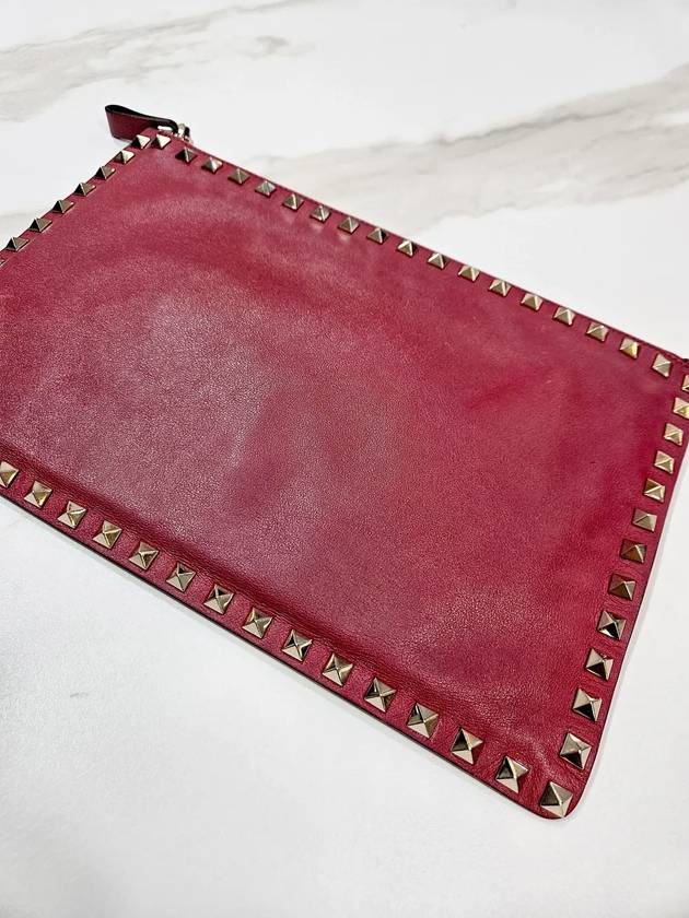 Louis Vuitton Valentino Rockstud Leather Clutch Bag Red MW0P0269BOL