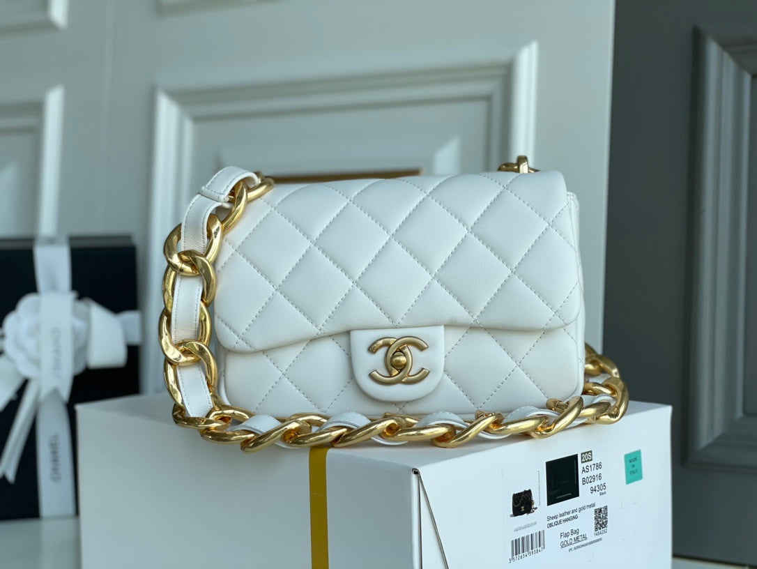 Chanel - Luxury Bag - CHL - 1135