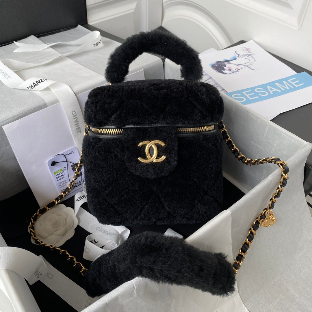 Chanel - Luxury Bag - CHL - 1077