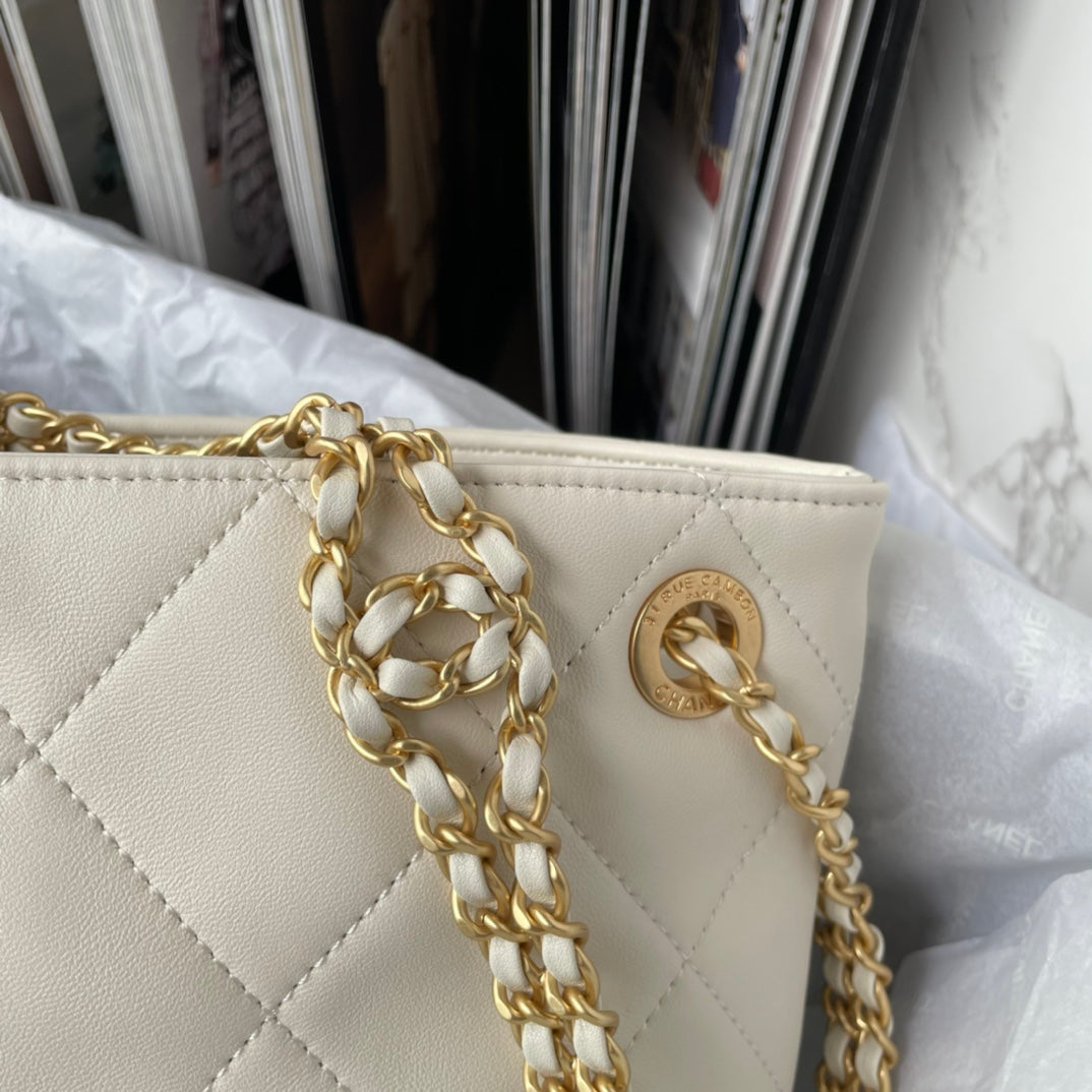 Chanel - Luxury Bag - CHL - 158