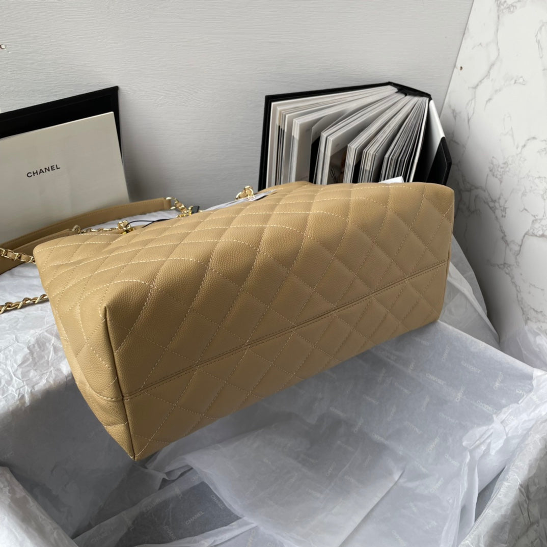 Chanel - Luxury Bag - CHL - 137