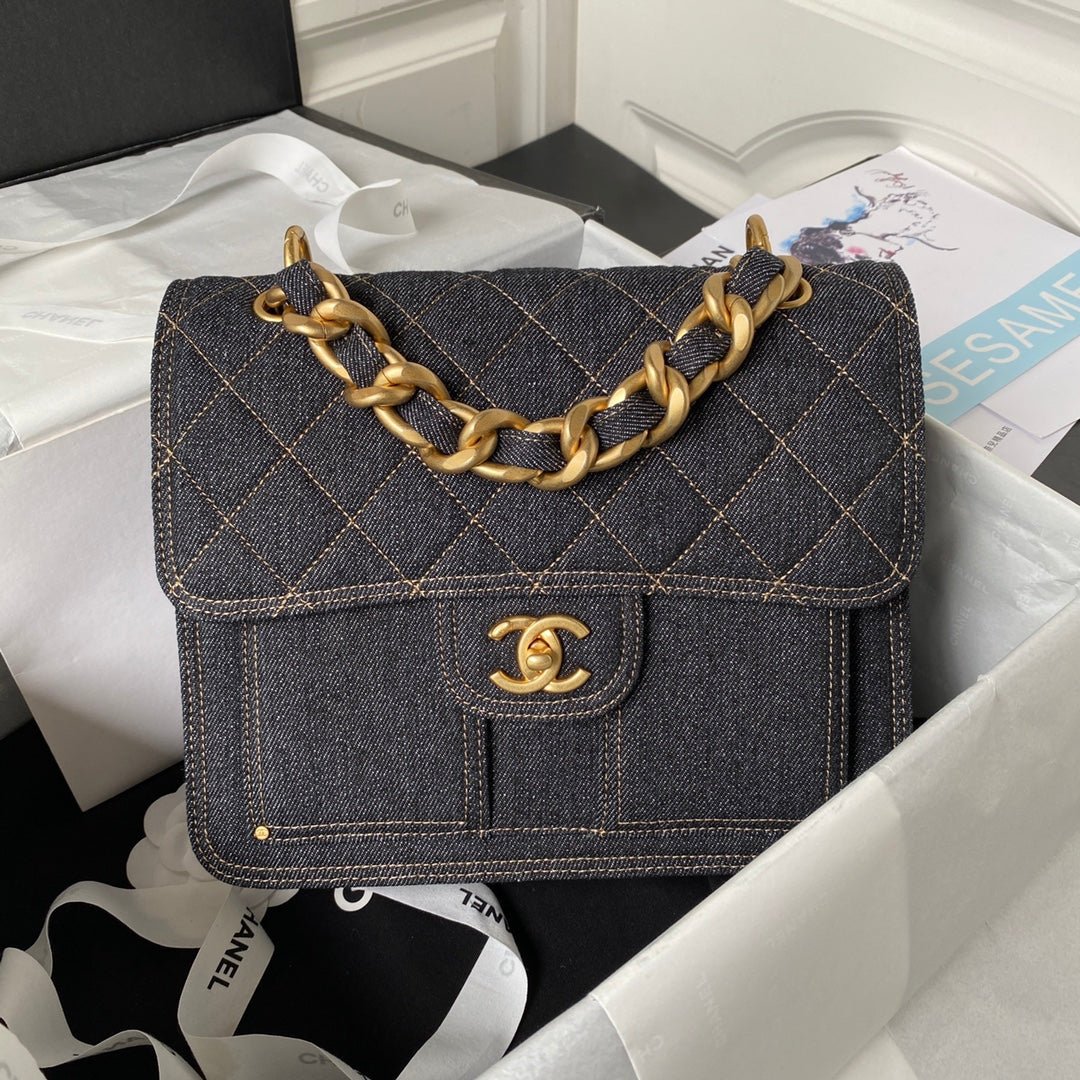 Chanel - Luxury Bag - CHL - 186