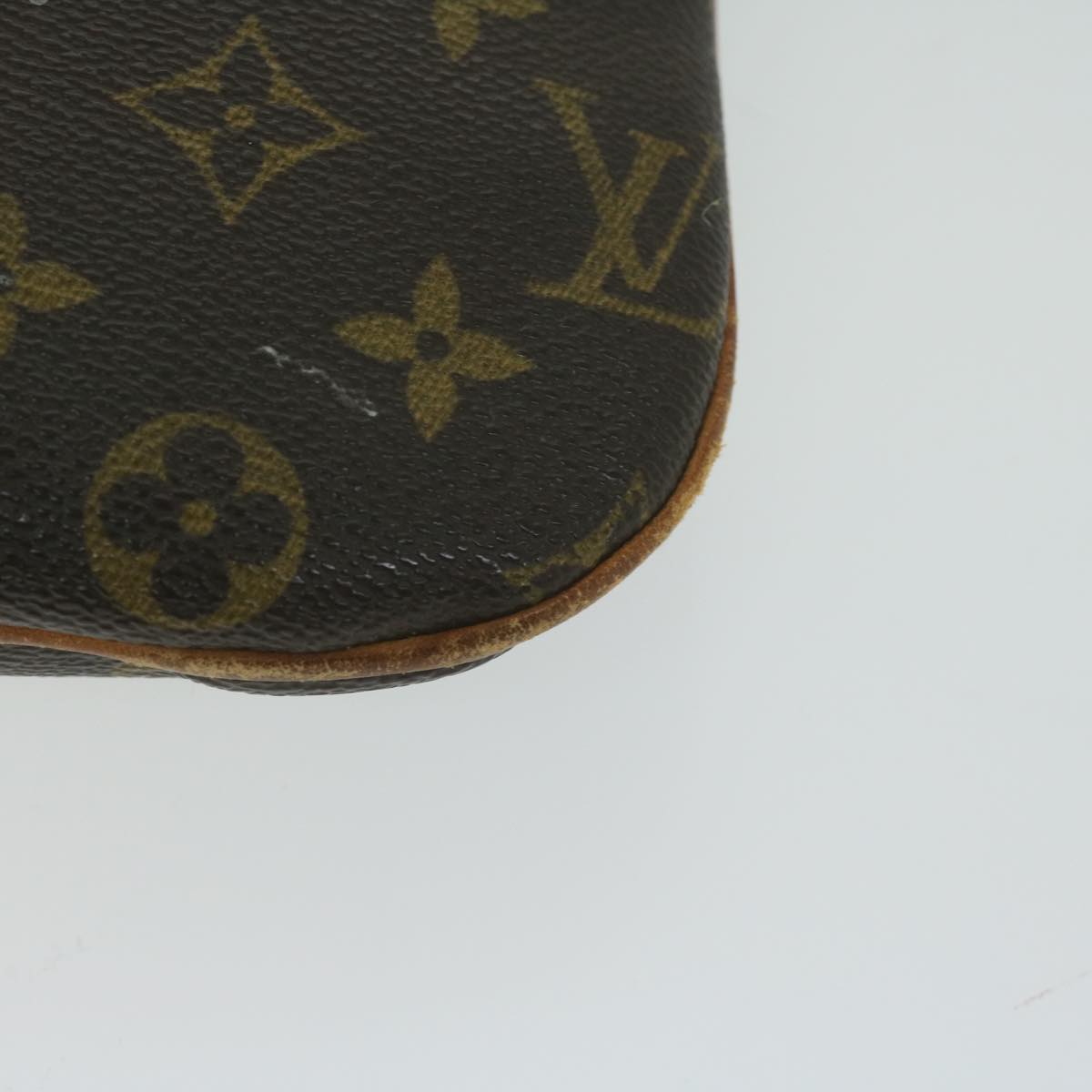 LOUIS VUITTON Monogram Pochette Bosphore Shoulder Bag M40044 LV ki3914