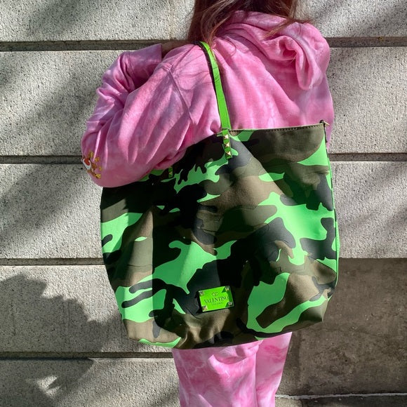 VALENTINO Camouflage tote TSW